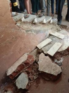 حادث بأول يوم دراسة.. انه.يار سور سلم مدرسة المعتمدية في كرداسة