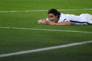 كافاني: ذهبت لطبيب نفسي بسبب نادي برشلونة