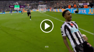 فوز نيوكاسل