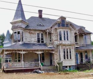 This house was abandoned for many years before he bought it and now no one can believe WHAT HE MADE OF IT!