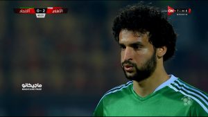 فيديو | ماذا فعل جمهور الاهلي مع محمود علاء بعد المباراة