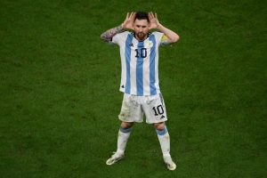 فيديو | تصرف غريب من ميسي بعد مباراة الارجنتين و هولندا