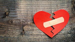 ابن اختي كـ.سر قلب بنتي.