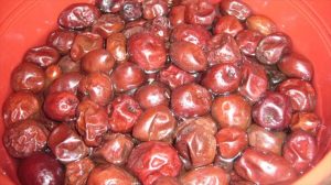 ত্বকের ব্রণ দূর করতে হলুদের ব্যবহার