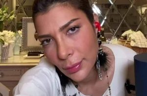 بإطلالة شبابية جديدة، شاركت الفنانة أصالة مع متابعيها مجموعة صور