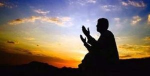 لمن يشكو قلة الرزق قليل أو ينتظر أمرًا ولا يحدث عليك بهذا الامر