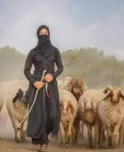 ملك زوج ولده 3 مرات