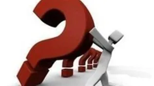 كان مقصرًا فى الصلاة وإلتزم بعد الثلاثين يسأل يقضى ما فات أم يتوب