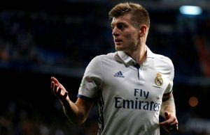 بيريز وريال مدريد يعثرو على بديل كروس في الدوري الإنجليزي والمفاجأة!!