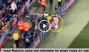 لقطة راكتيتش الرائعه مع جمهور برشلونة