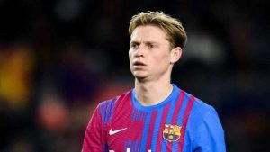 دي يونج يغيّر موقفه بشأن مستقبله مع برشلونة