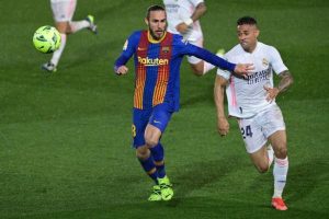 مينجيزا يرحل عن برشلونة ومدريد في انتظاره