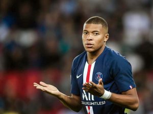 ماركا تكشف سبب مهم يجعل مبابي متردداً في التوقيع مع ريال مدريد