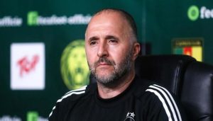 لاعبو الجزائر والاسطورة