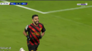 الجزائري يبصم علي هدف رائع