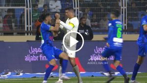 مشادة رونالدو ولاعب الفتح