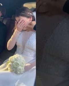 بيبص الدكتور بإستغراب للام