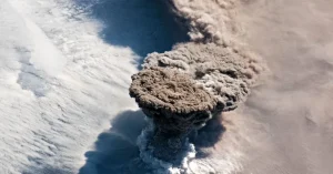 كارثة طبيعية تهدد الملايين.. زلزال و تسونامي الذي أعاد إلى الأذهان مأساة 2011