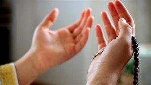 أسباب تمنع الرزق وتضيقه عليك.. احذر 10 أفعال شائعة تجلب الفقر وتضيقه عليك