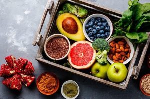 إليك أسوأ 10 أطعمة.. تتناولها يومياً بالتأكيد