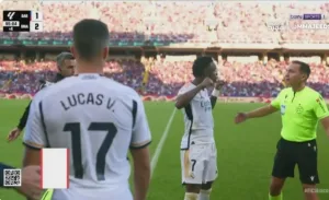 Watch: Vinicius Junior provokes Barcelona fans the moment he leaves the field