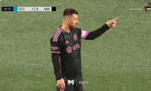 Watch Messi almost score the best goal in the history of the American League from a corner kick, but see the wonder that happened