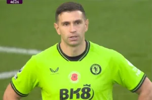 Watch Emiliano Martinez make a funny mistake and concede a strange goal!!