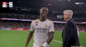 For the first time in history, Perez saw him standing and applauding the player as he left the match