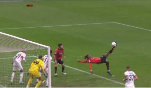 Watch Leao's legendary goal from a magical goal against Paris Saint-Germain