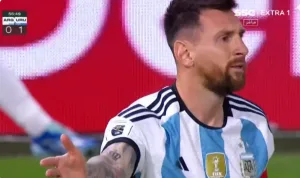 Watch: Messi executes a free kick in a magical way, but what happened in the end left everyone in a state of amazement