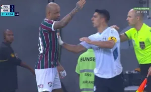 A strange shot between Luis Suarez and Brazilian Felipe Melo