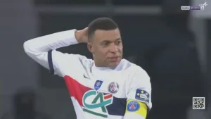 Watch: Bamford’s world-class and imaginative goal was an indescribable shot that astonished everyone present in the stadium