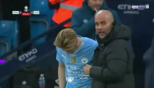 Watch: The moment De Bruyne took to the field after returning from injury, and the reaction of the match commentator and City fans
